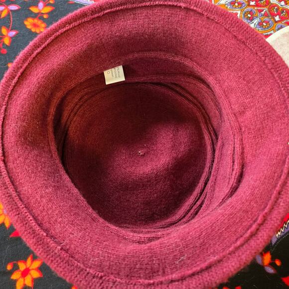 100% wool wine/burgundy box hat with wired brim and wool flowers - Picture 3 of 7